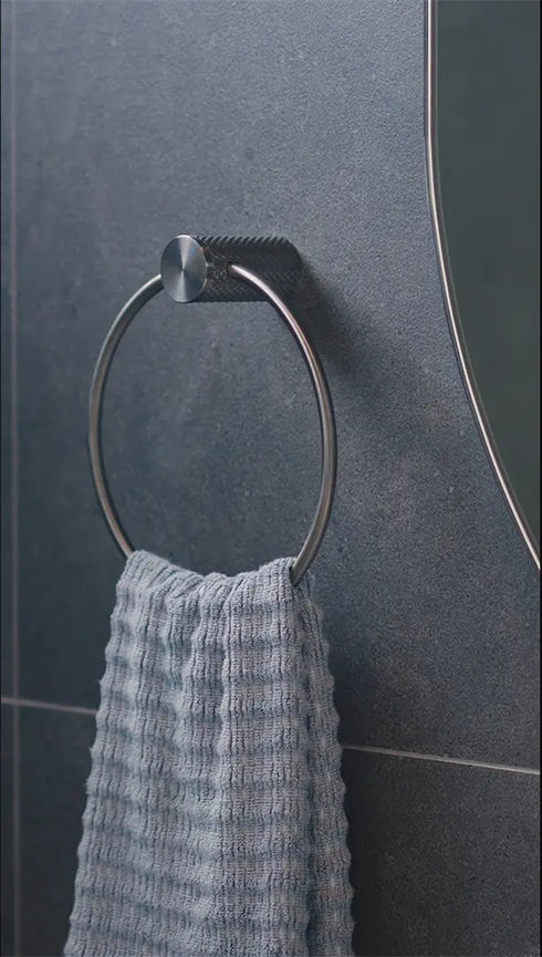 Nero Opal Towel Ring
