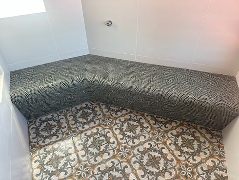 Thermasheet Curved Shower Seat 1200 x 450 x 470 mm