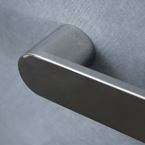 Radiant Single Flat Faced Bar With Curved Fixing Arm 650mm Mirror Polished