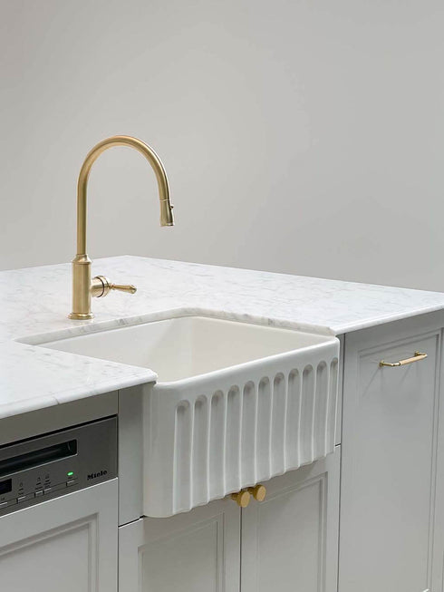 Novi 60 x 46 Fine Fireclay Butler Sink